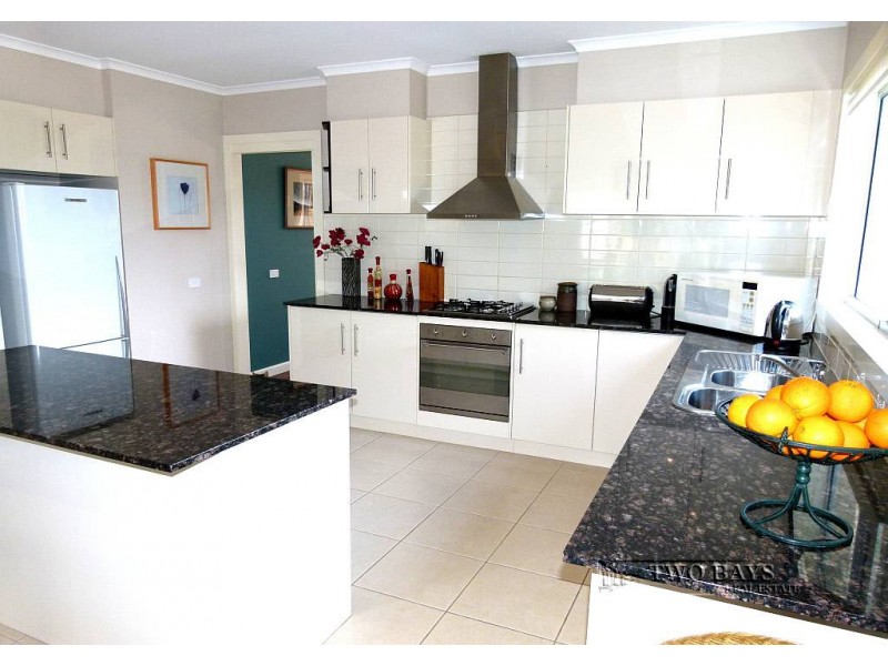 2/23 Picnic Street, Frankston South VIC 3199