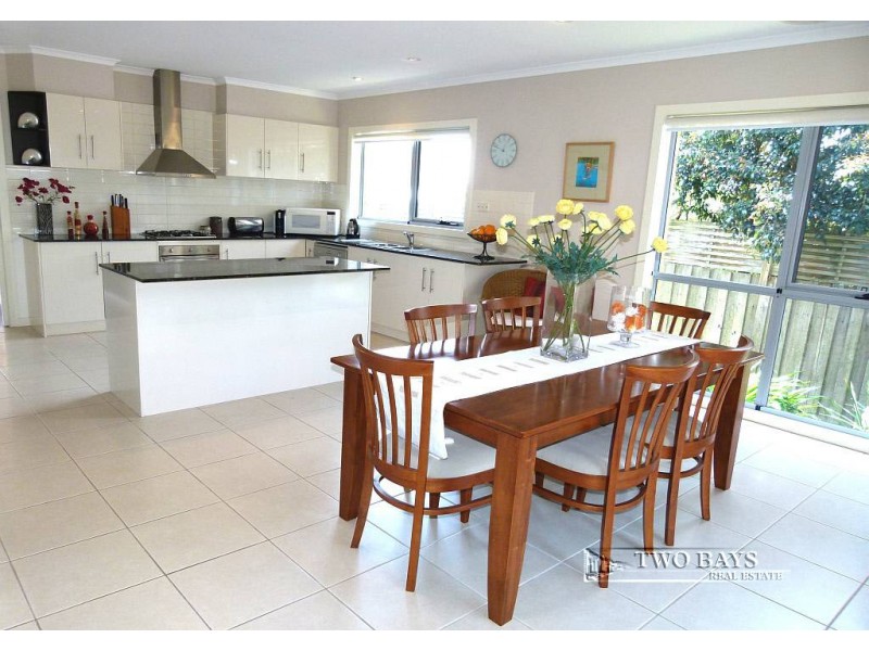 2/23 Picnic Street, Frankston South VIC 3199