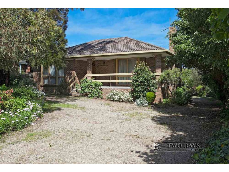 74 Wimborne Avenue, Mount Eliza VIC 3930