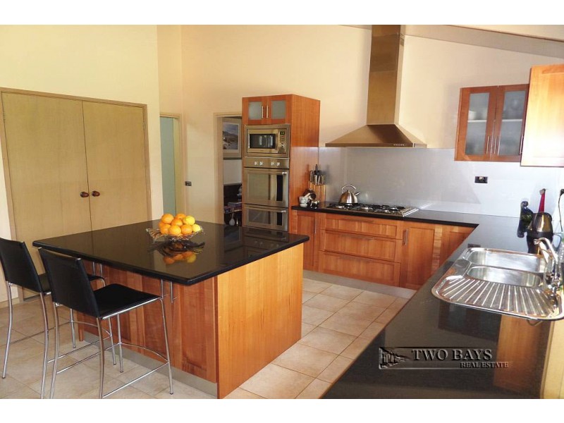 22 Glenbrook Close, Frankston South VIC 3199