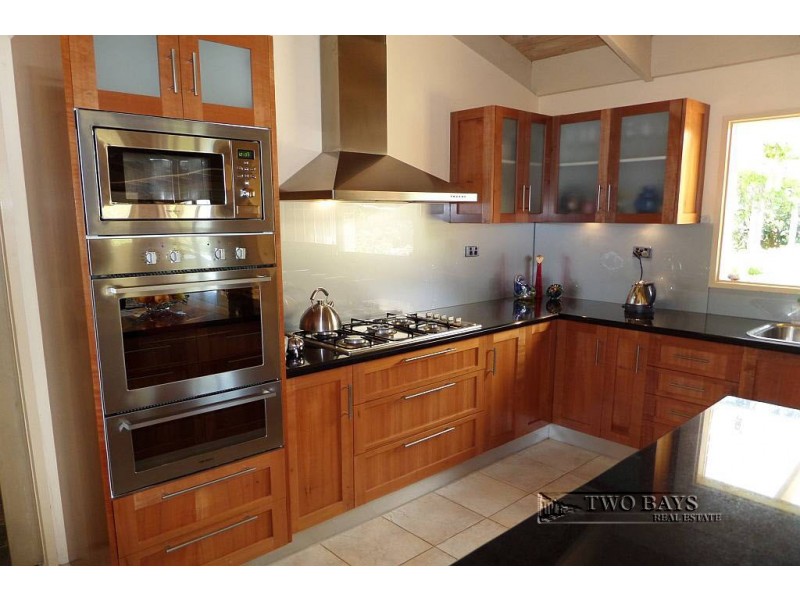 22 Glenbrook Close, Frankston South VIC 3199