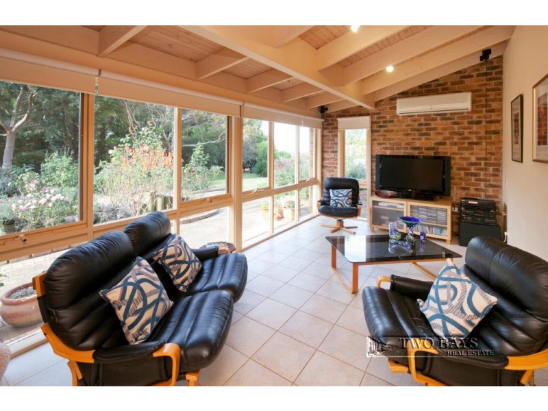 22 Glenbrook Close, Frankston South VIC 3199
