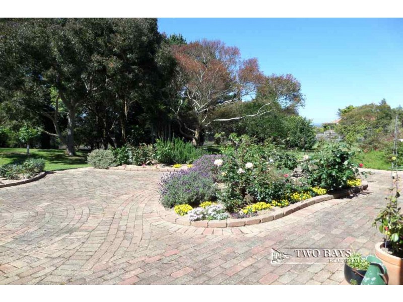 22 Glenbrook Close, Frankston South VIC 3199