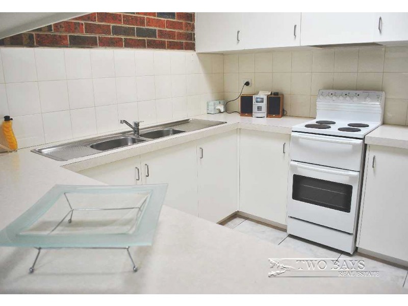 2/139 Mt Eliza Way, Mount Eliza VIC 3930