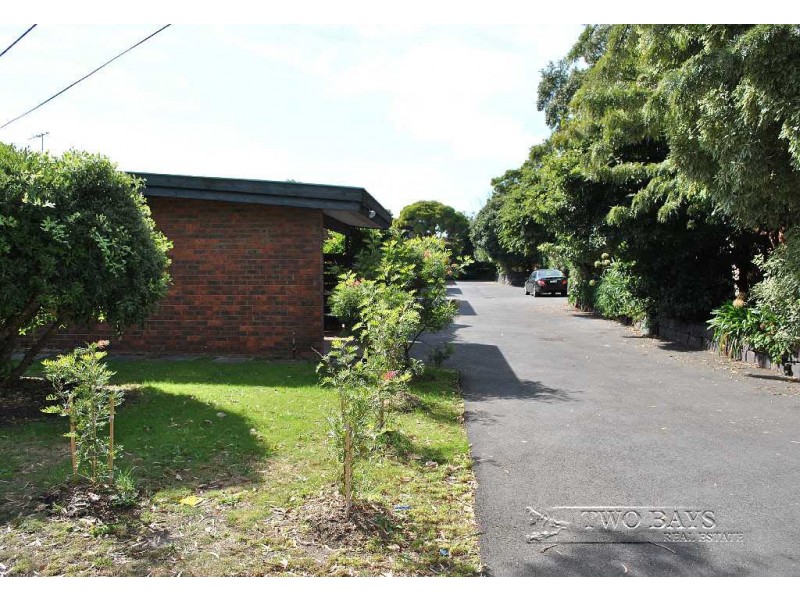 2/139 Mt Eliza Way, Mount Eliza VIC 3930