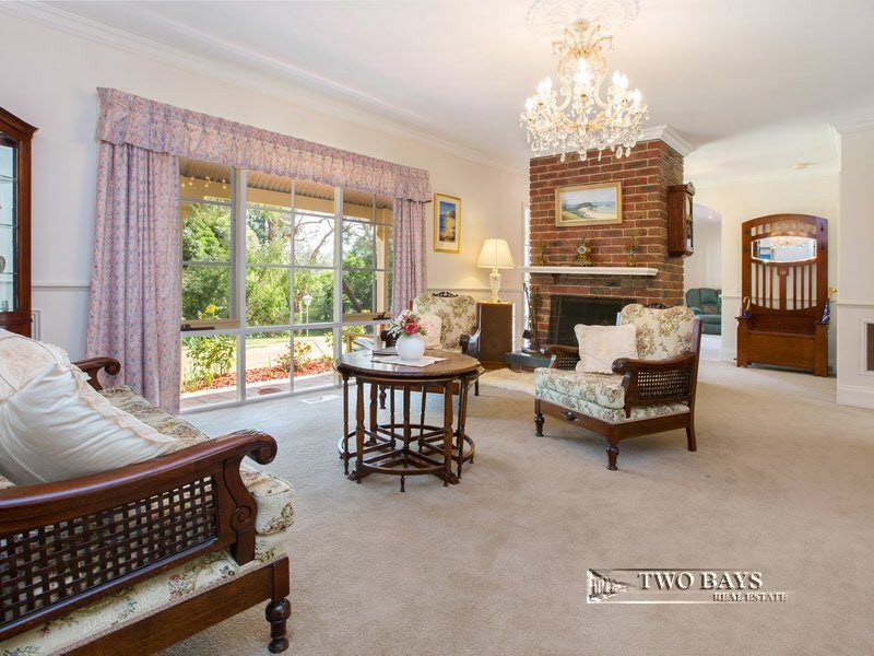 8 Walkers Road, Mount Eliza VIC 3930