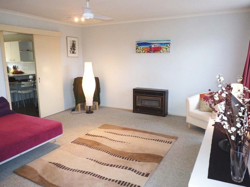 8/2 Coonara Avenue, Mount Eliza VIC 3930