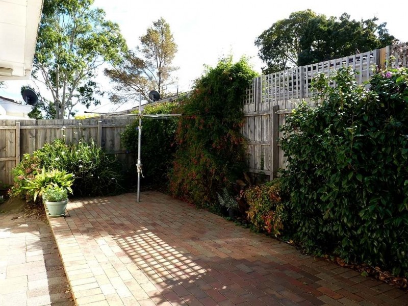 8/2 Coonara Avenue, Mount Eliza VIC 3930