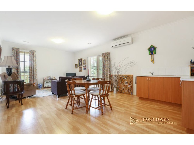 16 Autumn Crescent, Mount Eliza VIC 3930
