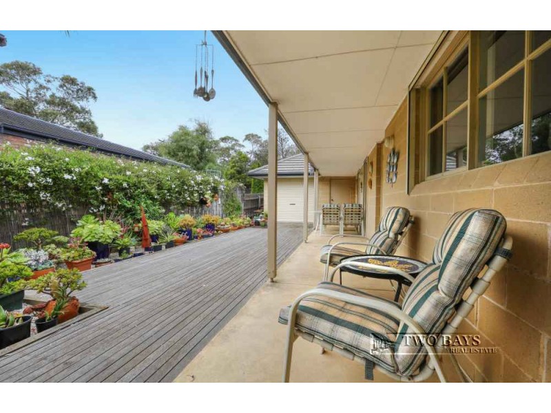 16 Autumn Crescent, Mount Eliza VIC 3930
