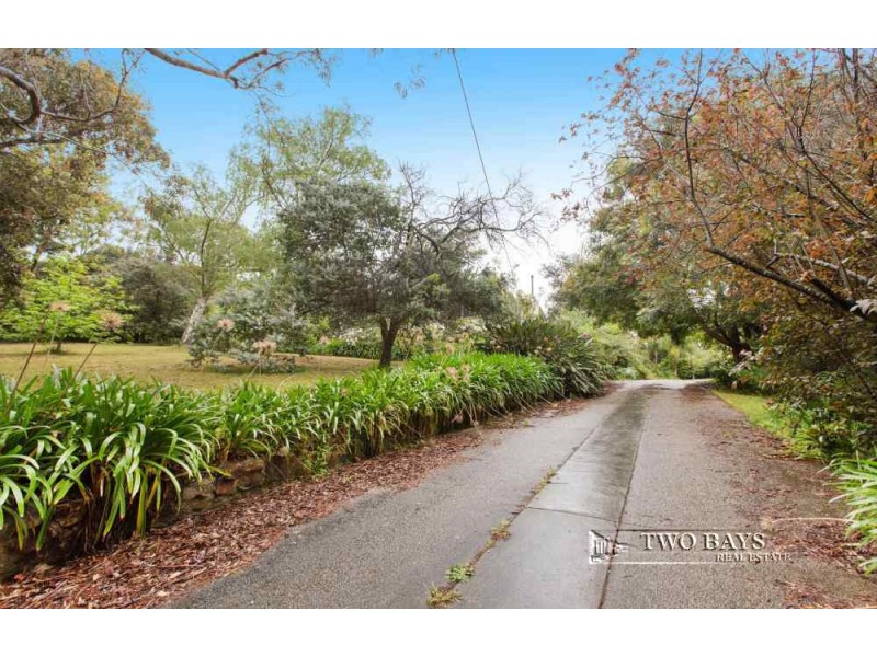 2 Vue Road, Mount Eliza VIC 3930