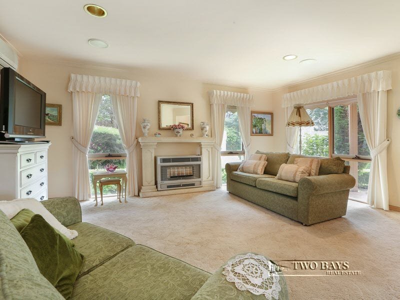 1/1A The Grove, Frankston South VIC 3199