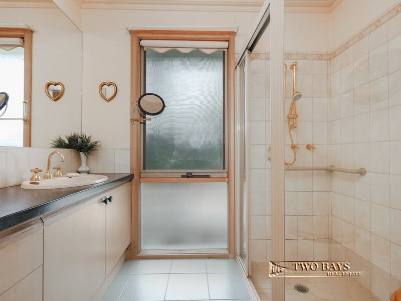 1/1A The Grove, Frankston South VIC 3199