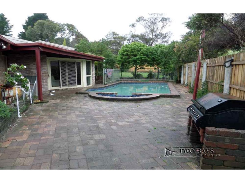 1 & 1A Petrel Close, Mount Eliza VIC 3930