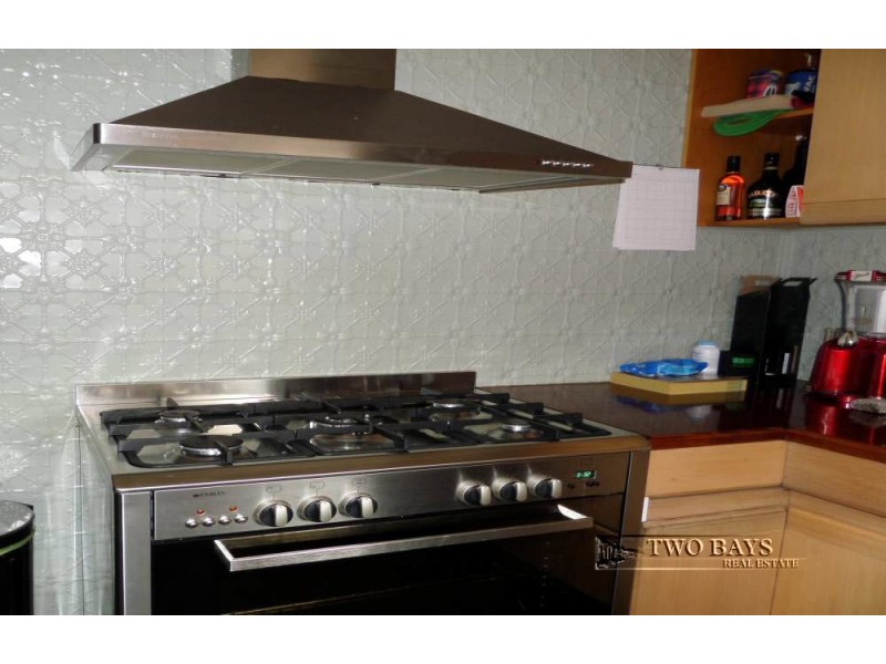 1 & 1A Petrel Close, Mount Eliza VIC 3930