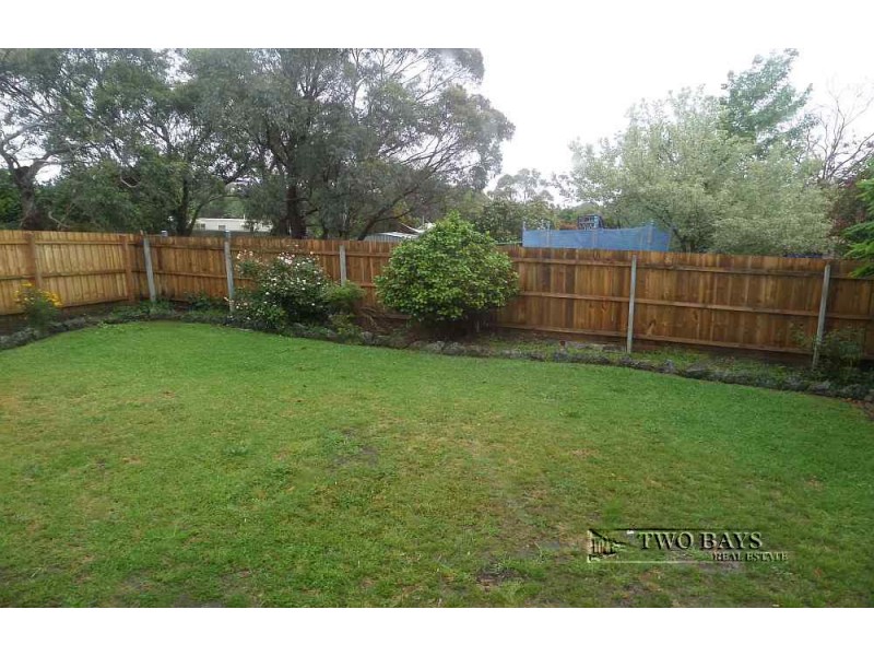 1 & 1A Petrel Close, Mount Eliza VIC 3930