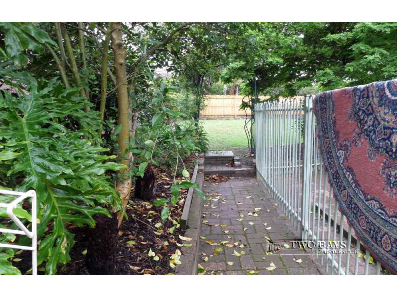 1 & 1A Petrel Close, Mount Eliza VIC 3930