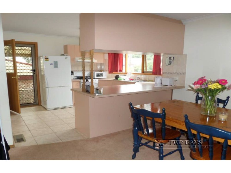 1 & 1A Petrel Close, Mount Eliza VIC 3930