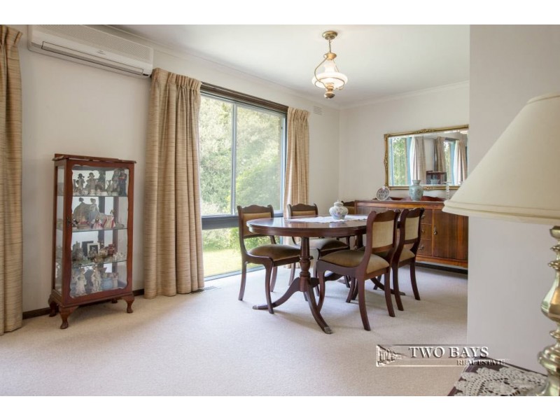 38 Roborough Avenue, Mount Eliza VIC 3930