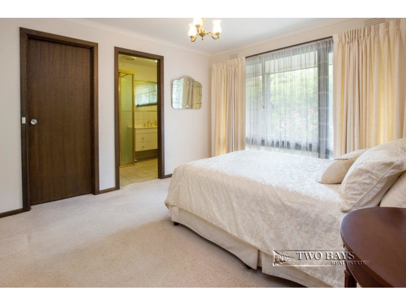 38 Roborough Avenue, Mount Eliza VIC 3930