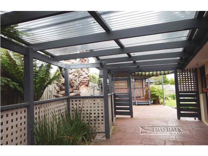 19 Wiltshire Drive, Somerville VIC 3912