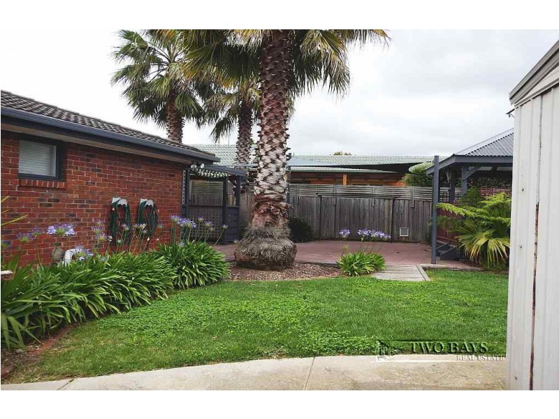 19 Wiltshire Drive, Somerville VIC 3912