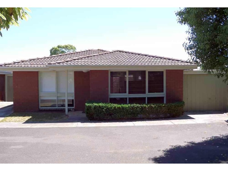 4/9 Leicester Avenue, Mount Eliza VIC 3930
