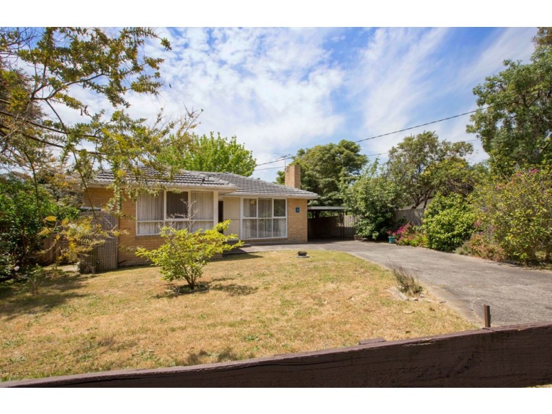 9 Leawarra Parade, Frankston VIC 3199