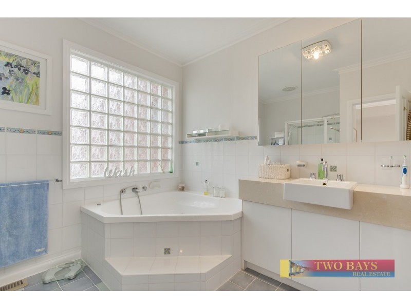 51 Alicudi Avenue, Frankston South VIC 3199