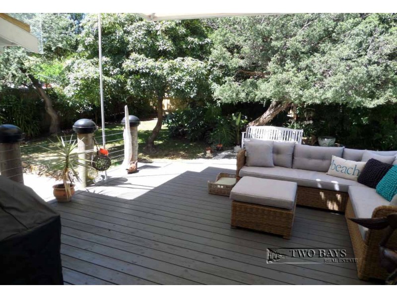 4 Sturio Parade, Mount Eliza VIC 3930