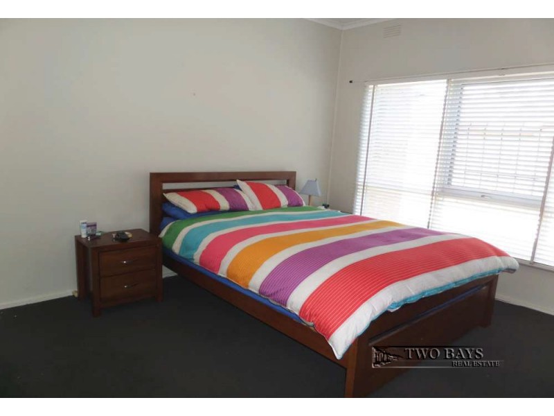 1/11 Leicester Avenue, Mount Eliza VIC 3930