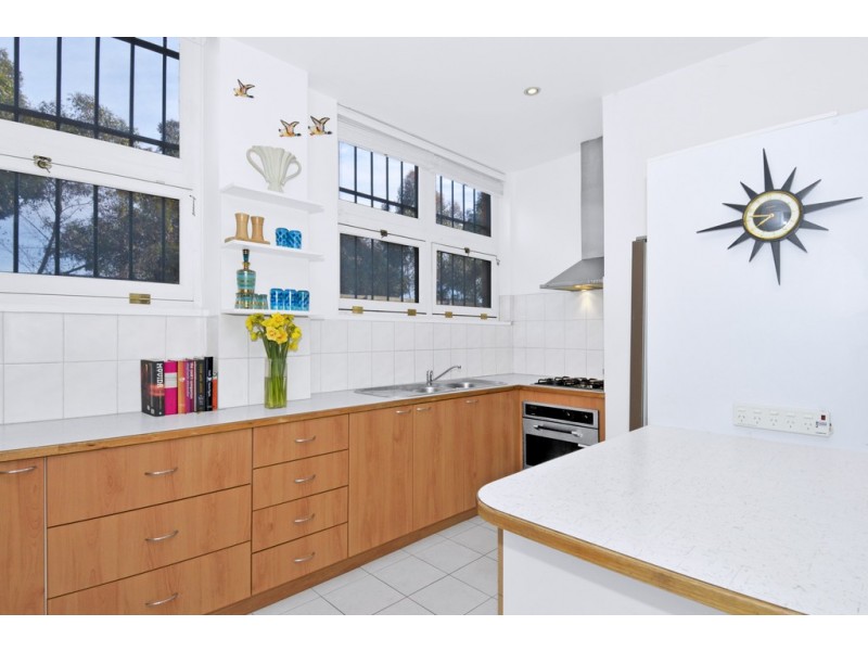 2/2 Groom Street, Clifton Hill VIC 3068