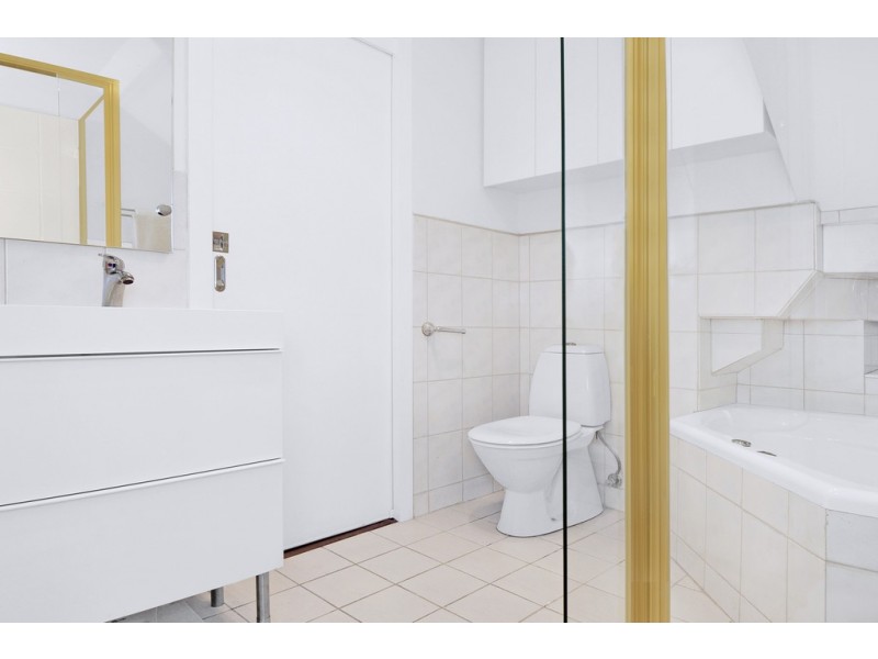 2/2 Groom Street, Clifton Hill VIC 3068