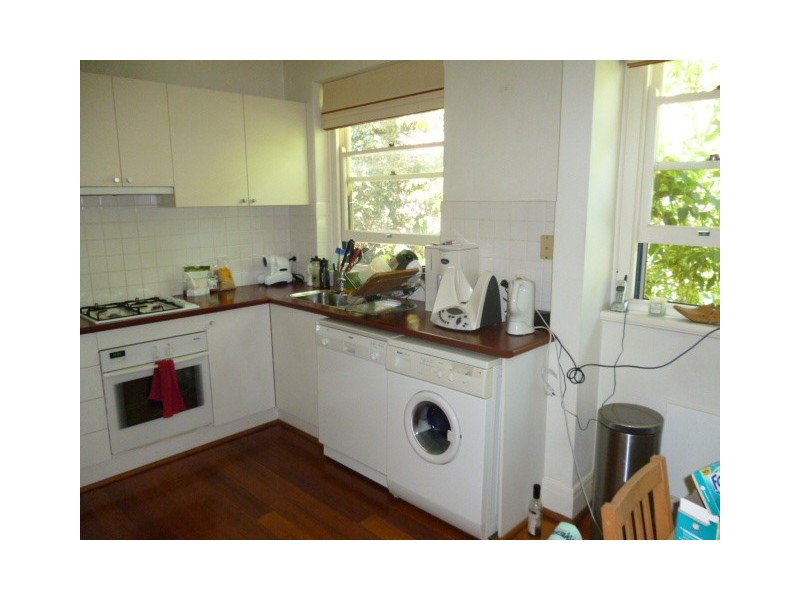 2/7 Trevelyan Street, Elsternwick VIC 3185