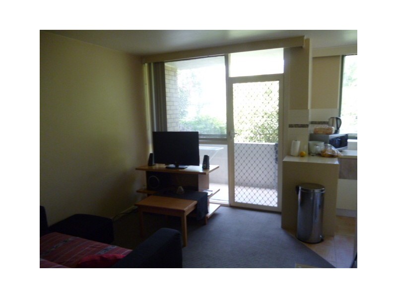 1/60 Fenwick Street, Clifton Hill VIC 3068