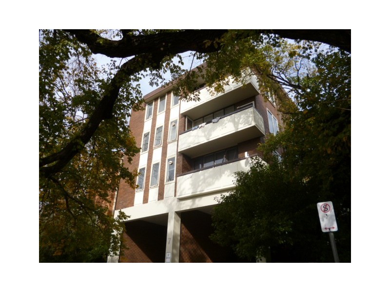 4/7 Clowes Street, South Yarra VIC 3141