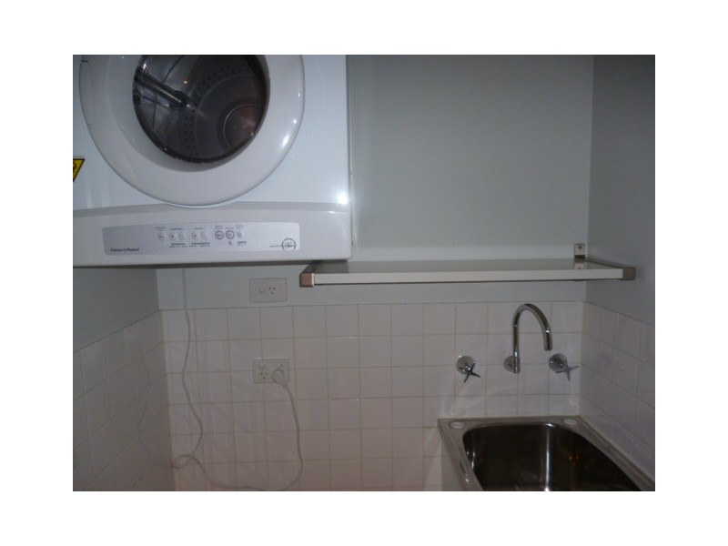 32/174 Esplanade East, Port Melbourne VIC 3207