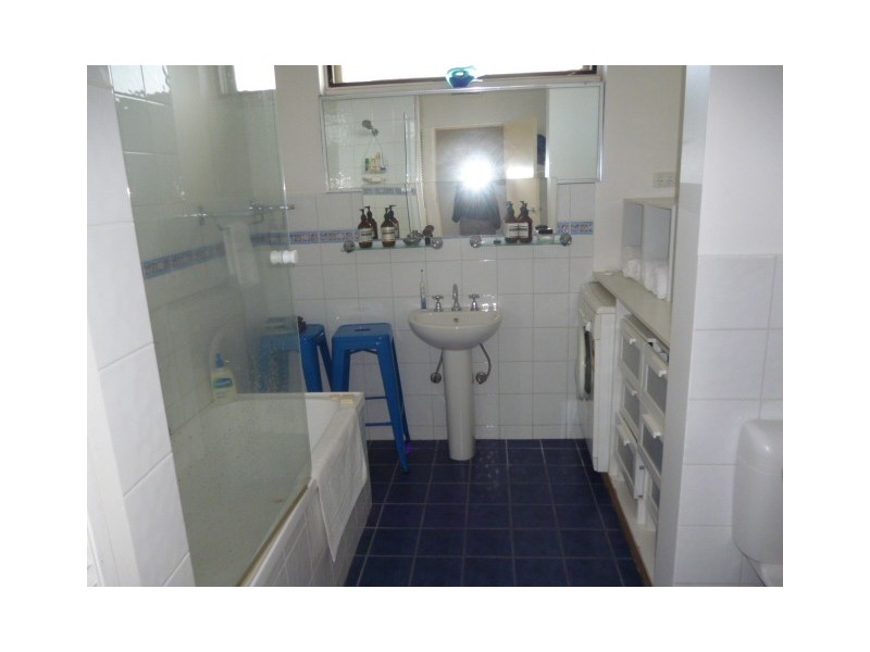 9/318 Dandenong Road, St Kilda East VIC 3183