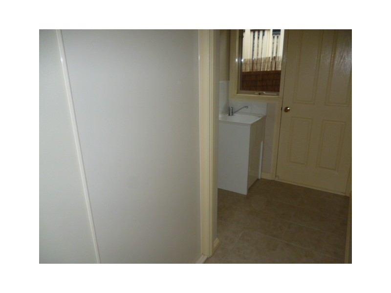 2/34 Warnes Road, Mitcham VIC 3132