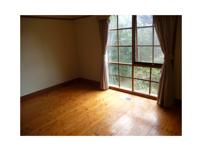 12 Paul Avenue, Box Hill North VIC 3129