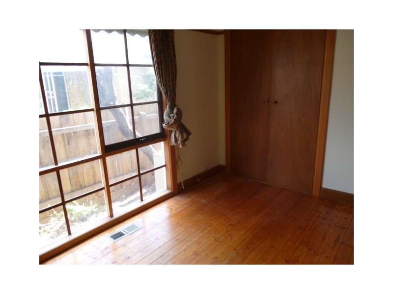 12 Paul Avenue, Box Hill North VIC 3129