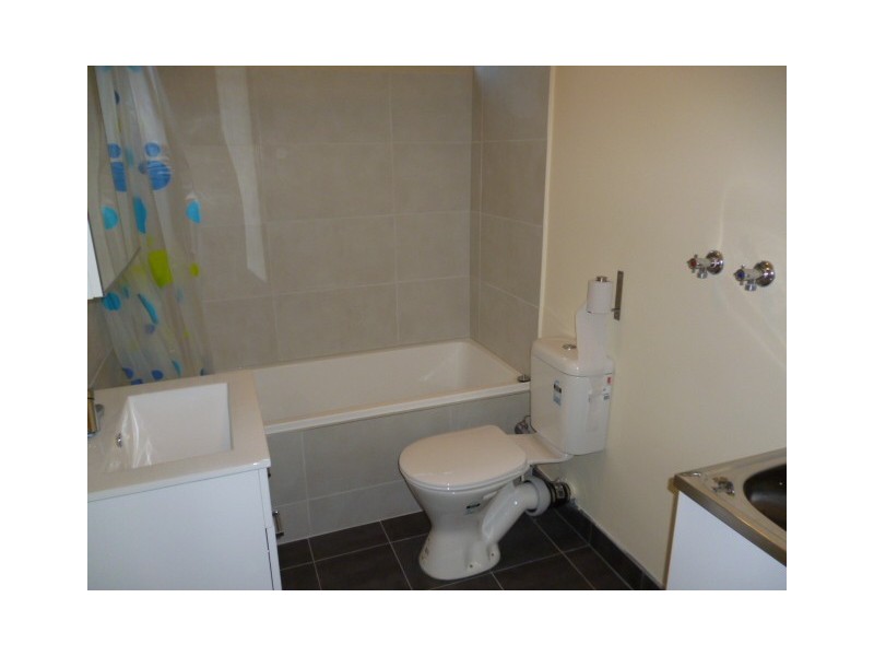 4/74 Thames Street, Box Hill VIC 3128