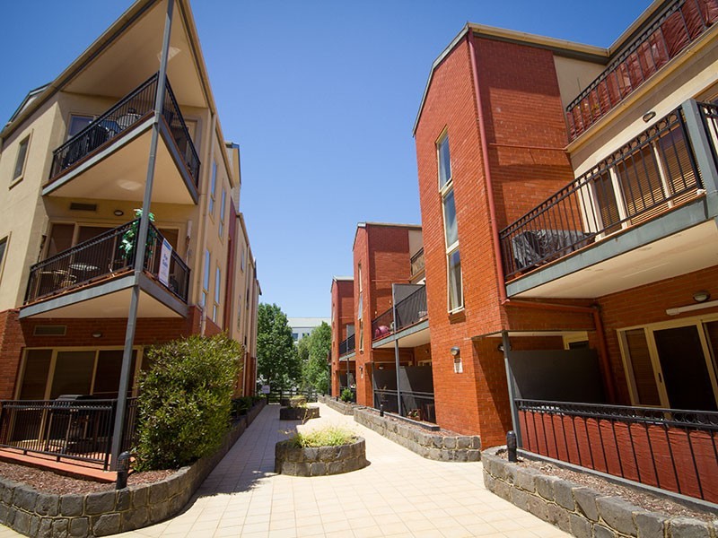 6/16 Mawbey Street, Kensington VIC 3031