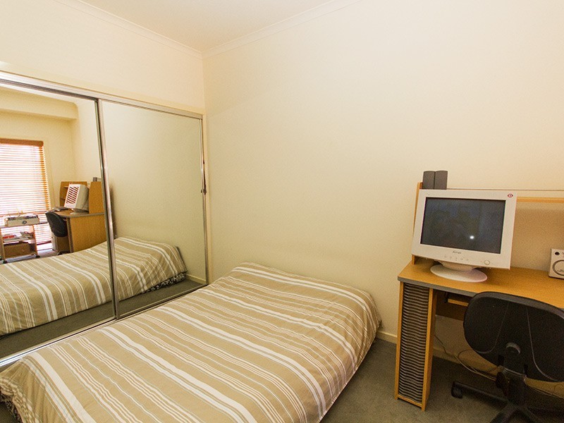 6/16 Mawbey Street, Kensington VIC 3031