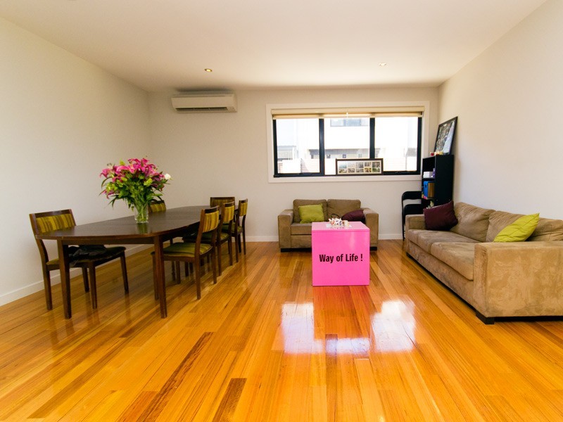 8 Lincoln Street, Richmond VIC 3121