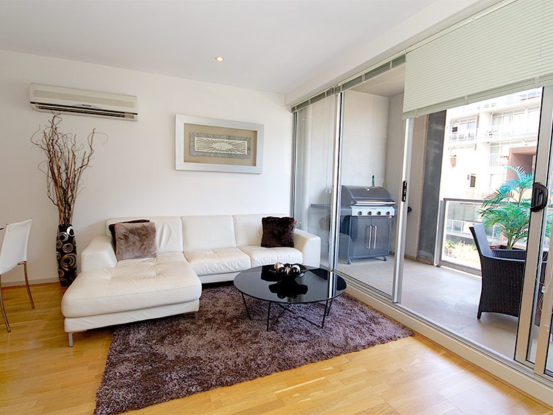 302/54 Nott Street, Port Melbourne VIC 3207