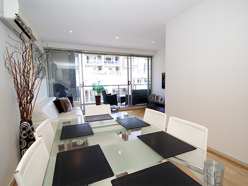 302/54 Nott Street, Port Melbourne VIC 3207