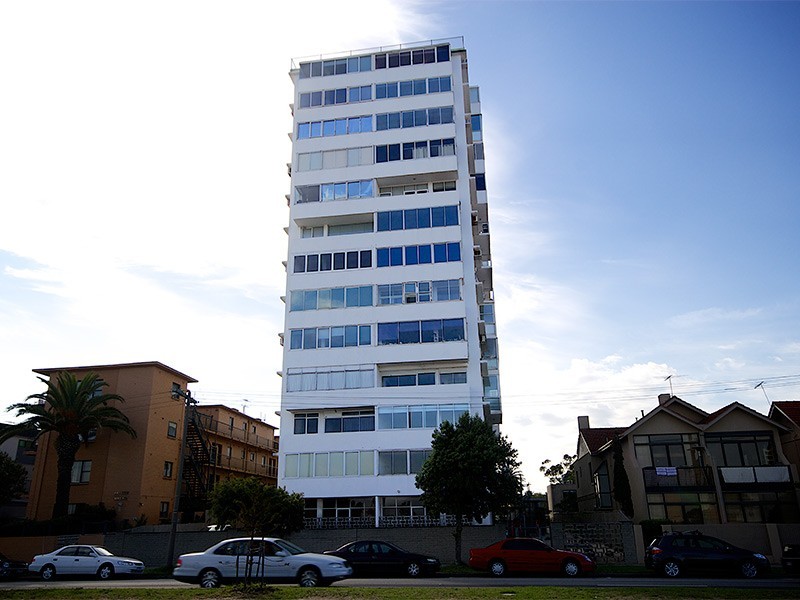 7H/12 Marine Parade, St Kilda VIC 3182