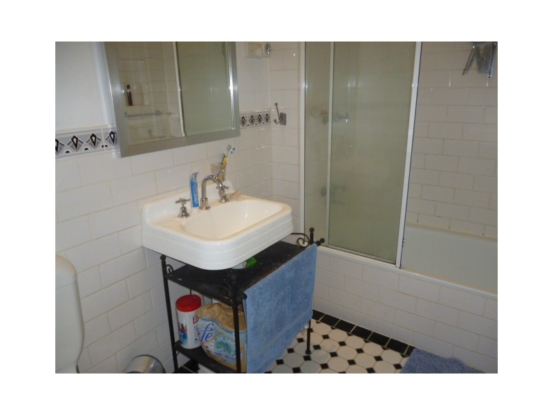 6 Thomas Street, Windsor VIC 3181