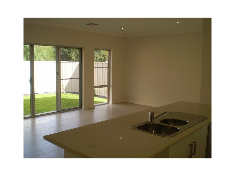 11A inverell ave, North Plympton SA 5037